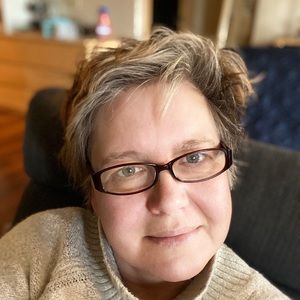 Meet your Posher, Marianna